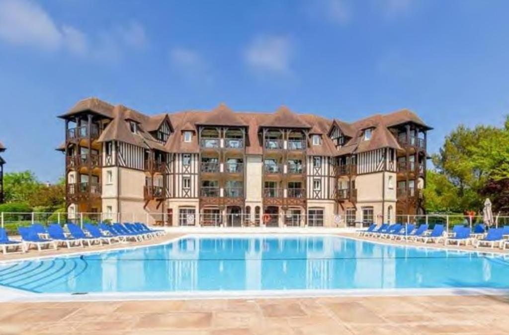 Le Cosy Residence Du Golf 多维尔 外观 照片