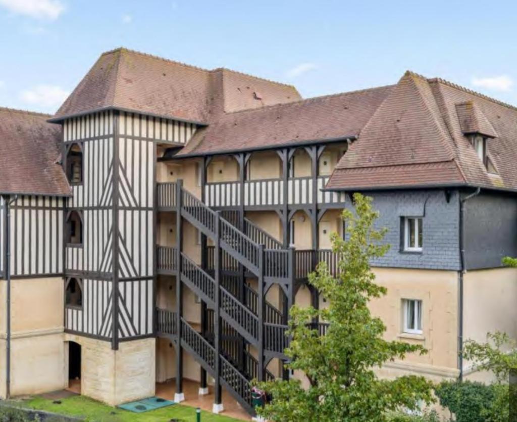 Le Cosy Residence Du Golf 多维尔 外观 照片